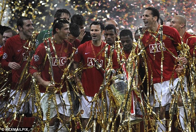 1412081769556 wps 88 Man Utd players celebrate copy copy