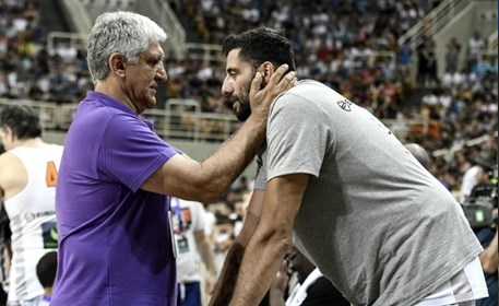 AntetokounBrosEvenMesa3