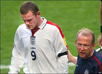  42233652 rooney portinjury416ap