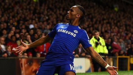 didier drogba celebrates 3221542