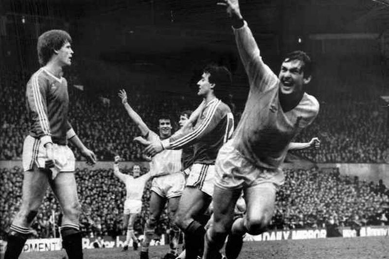 image-21-liverpool-fc-legend-kenny-dalglish-s-career-in-pictures-812163256