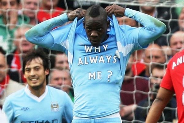mario-balotelli-manchester-city-celebrates-scoring-the-first-goal-why-always-me-351329244