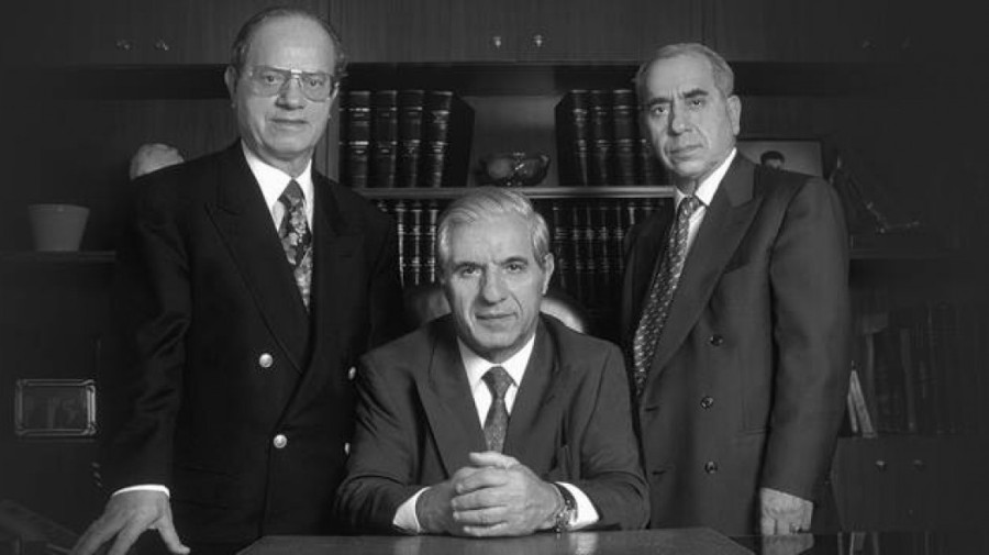 oikogeneia giannakopoulou sygxroni