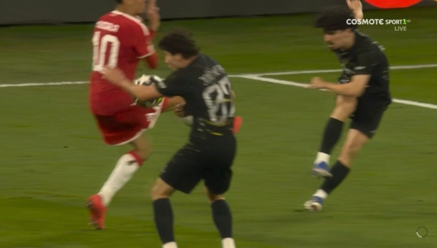 bayern-psg-penalty.jpg