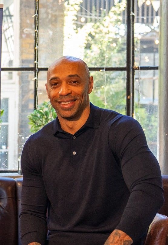 thierryhenrywatchitonasamsung.jpg