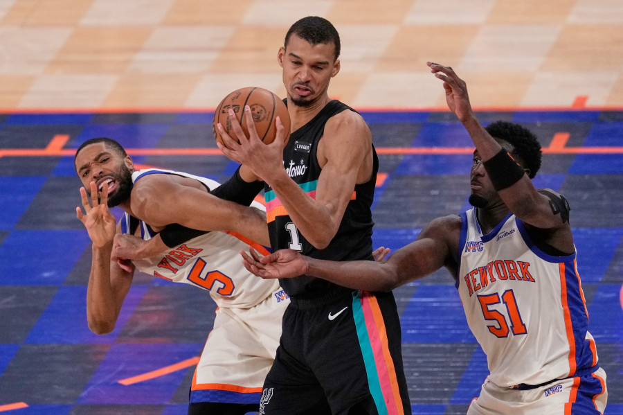 Mikal Bridges,Victor Wembanyama,Mohamed Diawara