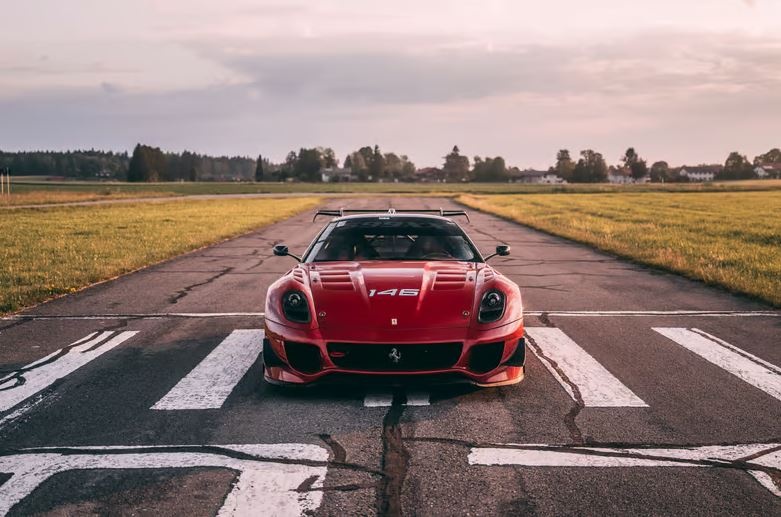 ferrari2.jpg