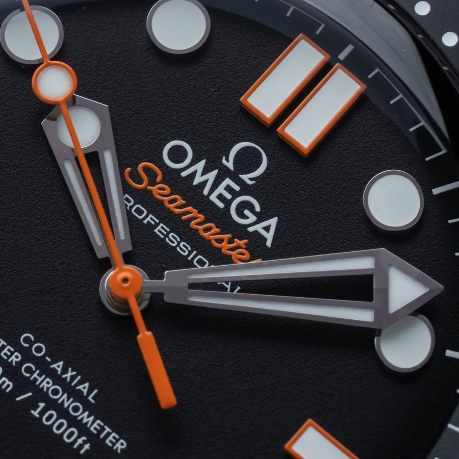 inomega-seamaster-diver300m.jpg