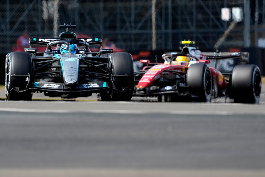 George Russell,Lewis Hamilton