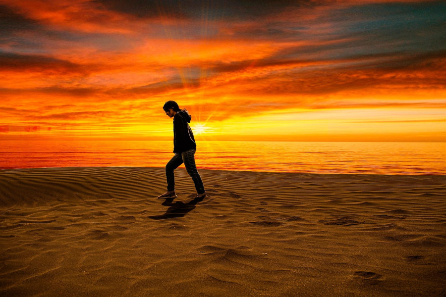 fernandozhiminaicela-sand-65665031920.jpg