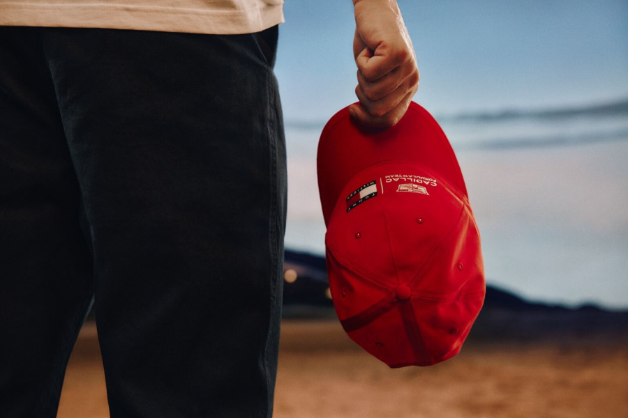 th-x-cadillac-f1-team-5.jpg