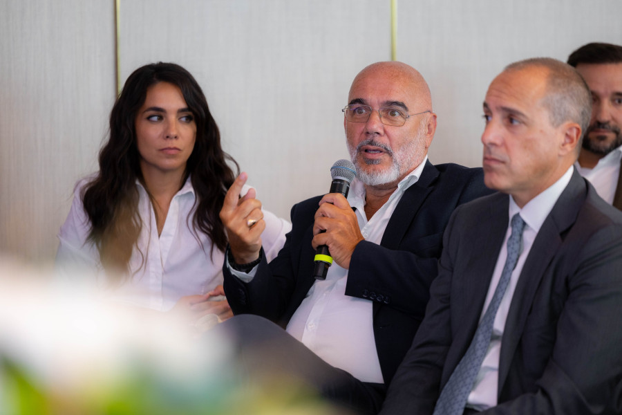 8john-patlakas-secretary-general-of-the-hellenic-triathlon-federation-and-evgenios-dendrinosackoutsogiannis.jpg
