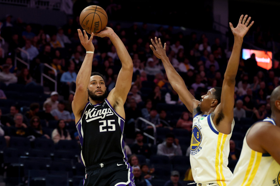 Ben Simmons,De'anthony Melton