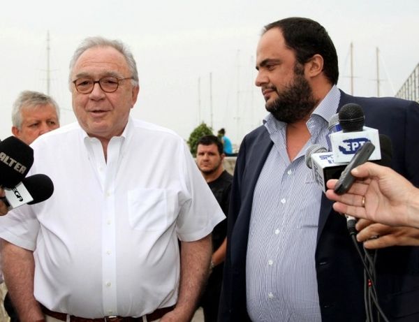 Γιατί Σωκράτη;