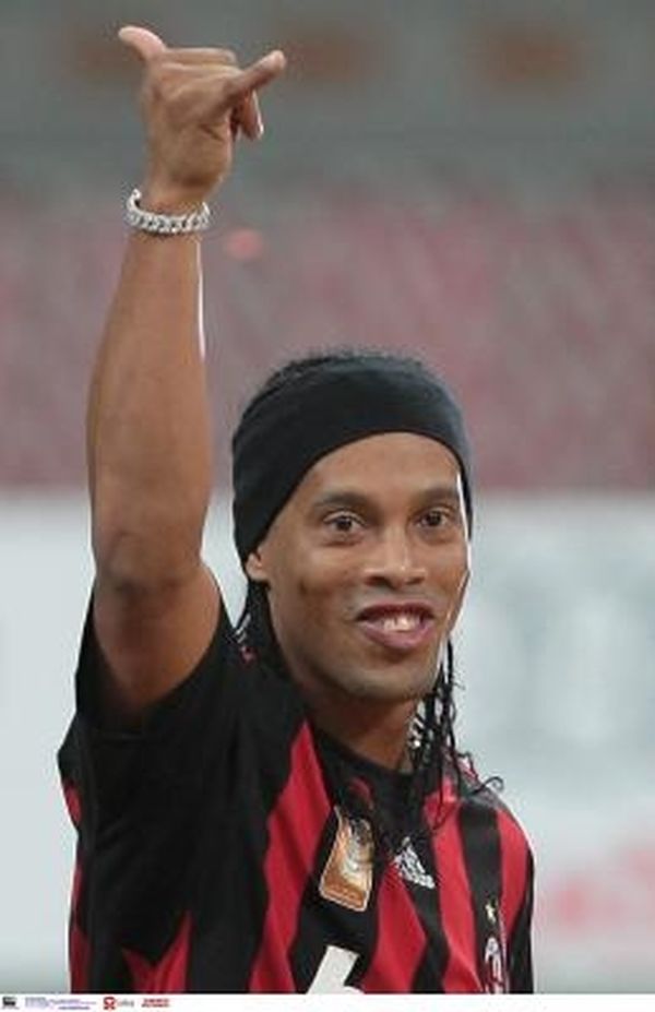 Επαφές της Γκρέμιο για «Ρόνι»