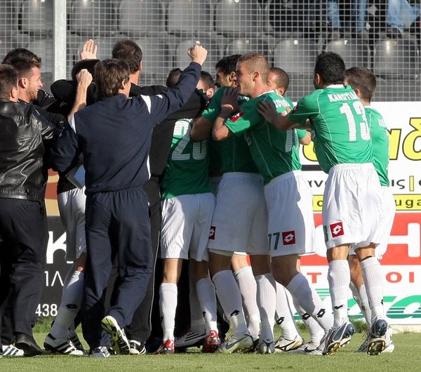 Πανθρακικός: Μακριά από την Κορυφή