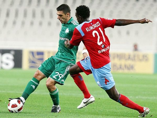 Διαψεύδουν για Κουμορτζί