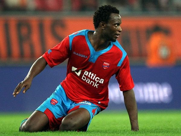 Επίσημη διάψευση για Κουμορτζί