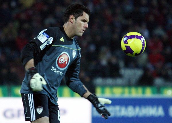 Έλυσε τη συνεργασία της η ΑΕΛ με Βιέρα