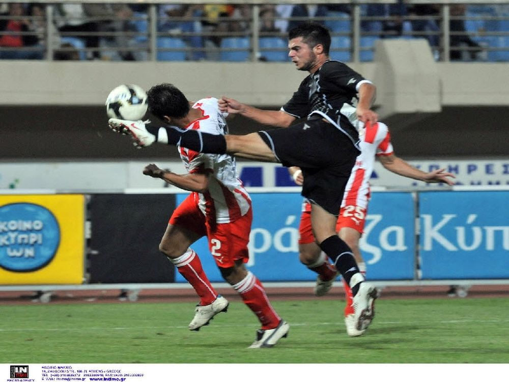 Πρώτη Μονιάκης, δεύτερη Μανιάτης