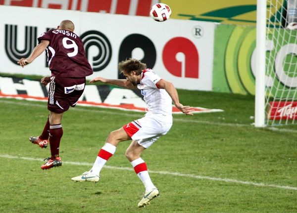 Άναψε φωτιές ο Κουζέν στη Λάρισα