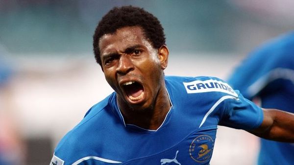 Γαλλικές «σειρήνες» για Ονουάτσι