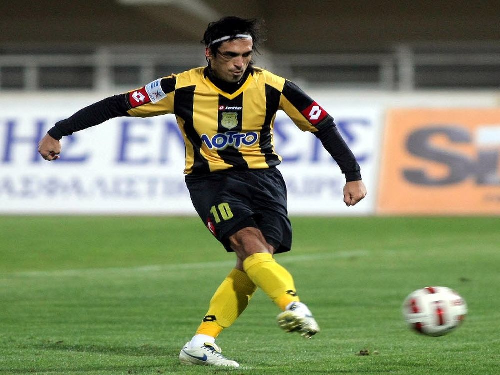 Πρόστιμο σε Τζουνιορ-Λεαλ