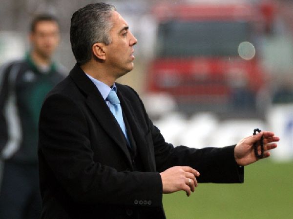 Αναλαμβάνει ο Κωστένογλου!