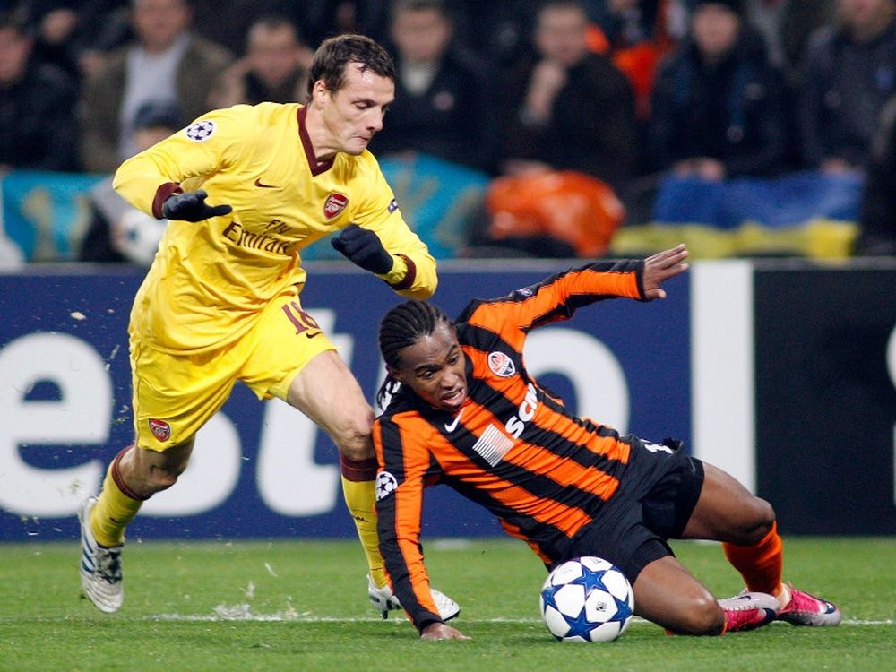 Κινείται για αμυντικό