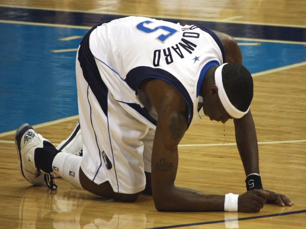 «Πλήγμα» με Χάουαρντ