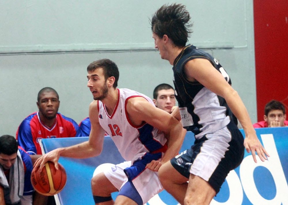 Γιάνκοβιτς: «Αμυντική συγκέντρωση»