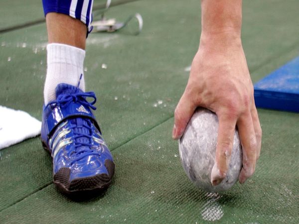 Επιστρέφει στο έπταθλο