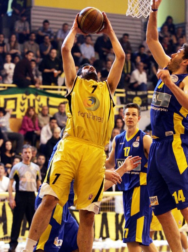 Νίκη για Περιστέρι 