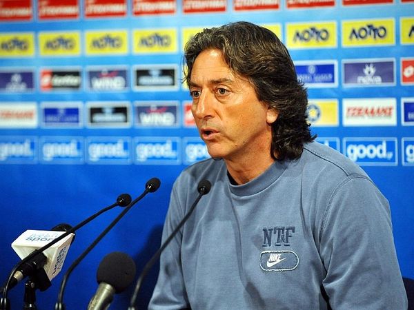 Στρέφεται αλλού…