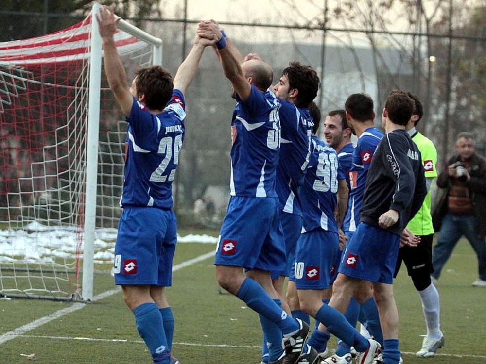 Φιλικό στην ομίχλη