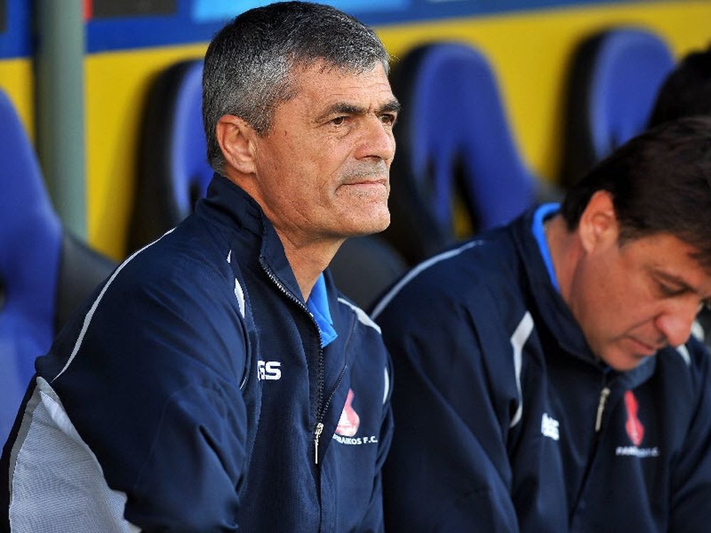 Κοιτάζει Νταμιάνοβιτς