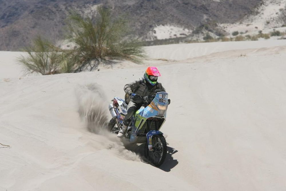 Τα φαβορί κυριαρχούν στο ράλι Dakar