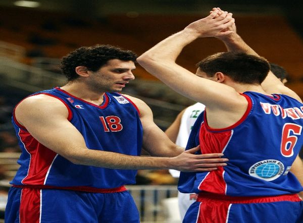 Παραγυιός: «Όσο ψηλότερα γίνεται»