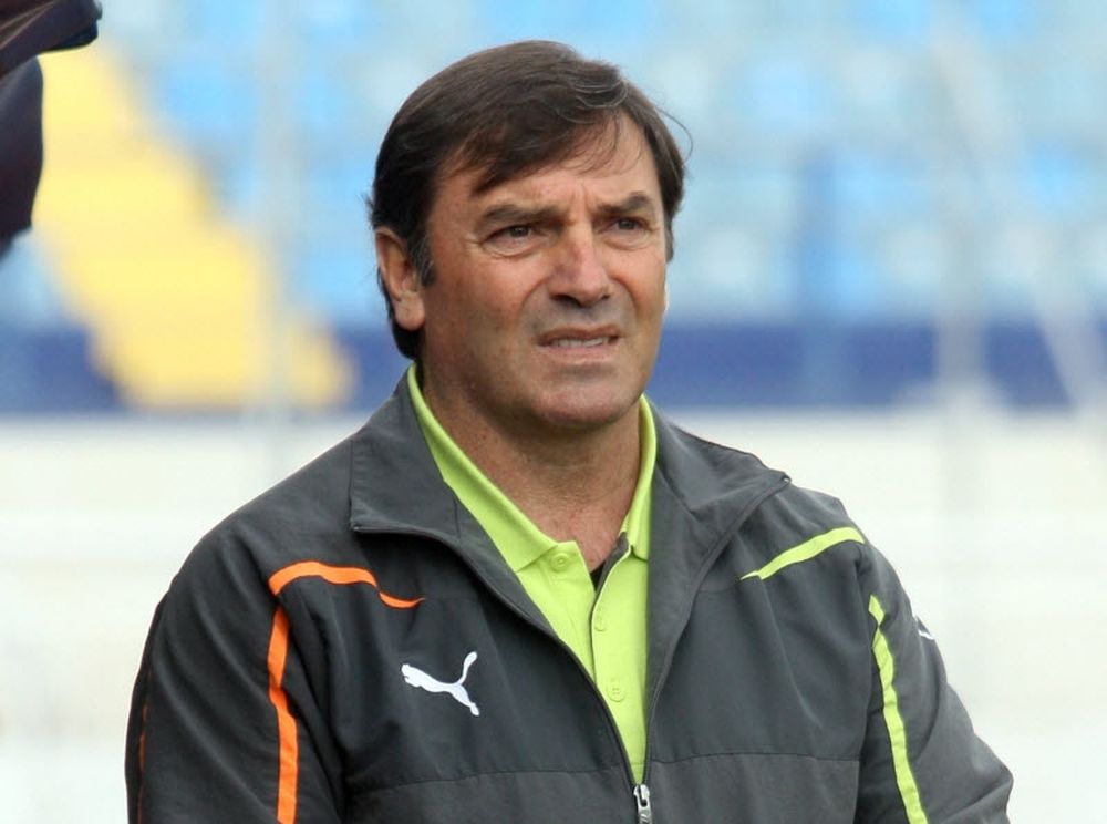 Χωρίς τρεις στα Τρίκαλα