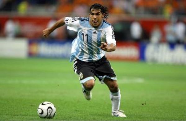 «Σειρήνες» Ρεάλ για Τέβεζ