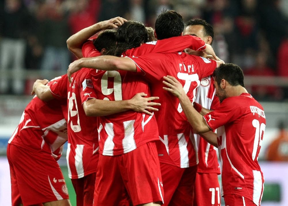 Μπάλα είναι και γυρίζει!