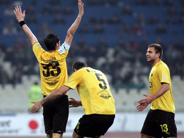 Το ομαδικό άθλημα του Νίκου