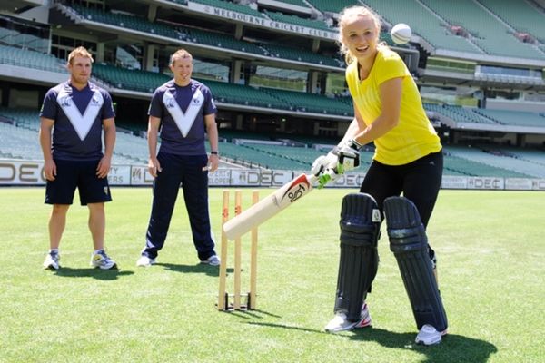 Από φουστίτσα, επιγονατίδα