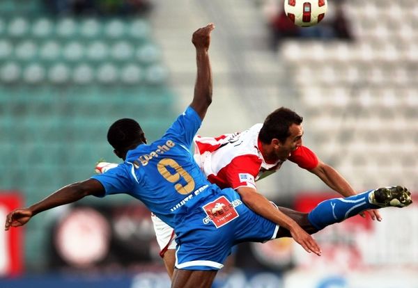 Μέχρι και ένα μήνα εκτός ο Ογκμπέτσε