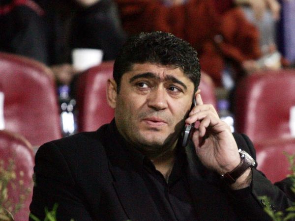 Φυσσούνα για… ποδοπαλαιστές