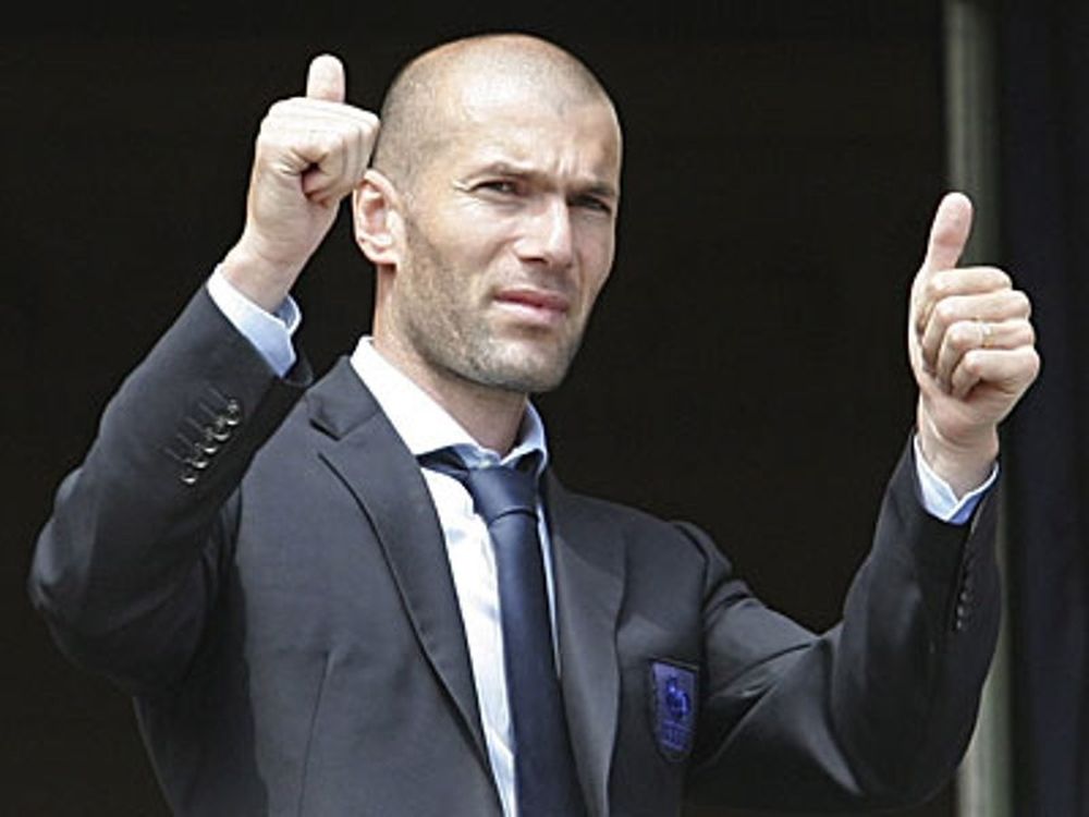 «Εταίρα» ο Ζιζού