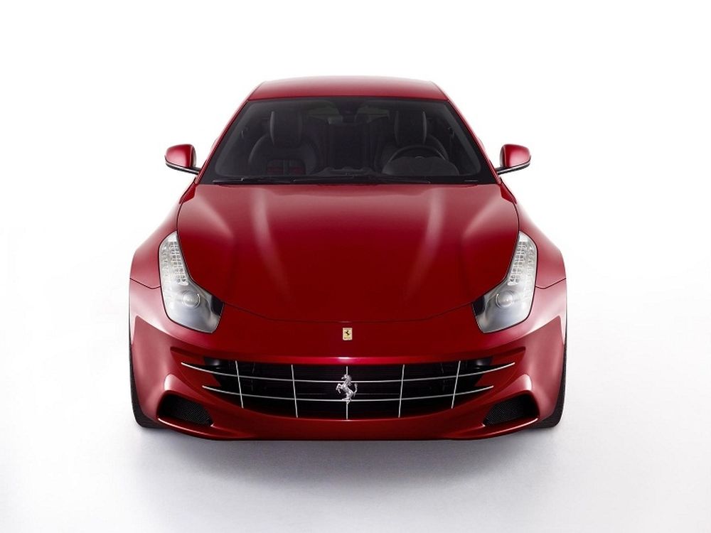 Τετραθέσια, τετρακίνητη Ferrari
