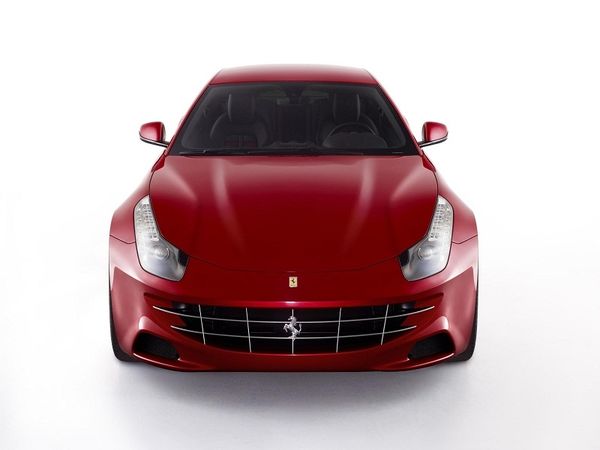 Τετραθέσια, τετρακίνητη Ferrari