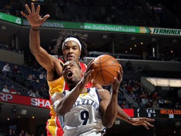 Χωρίς τρίποντο κέρδισαν οι Γκρίζλις