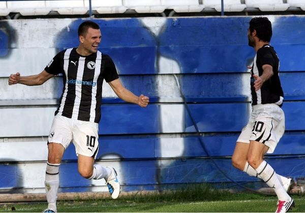 «Μαυραετοί» σε… υψηλή πτήση